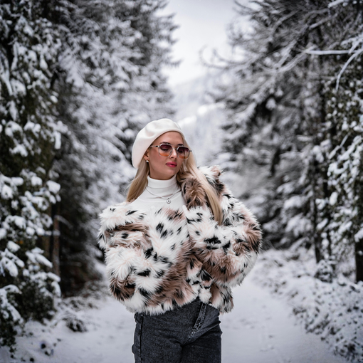 Cozy Winter Essentials 2025/2026: Your Ultimate Knitwear and Layering Guide FJØRNA