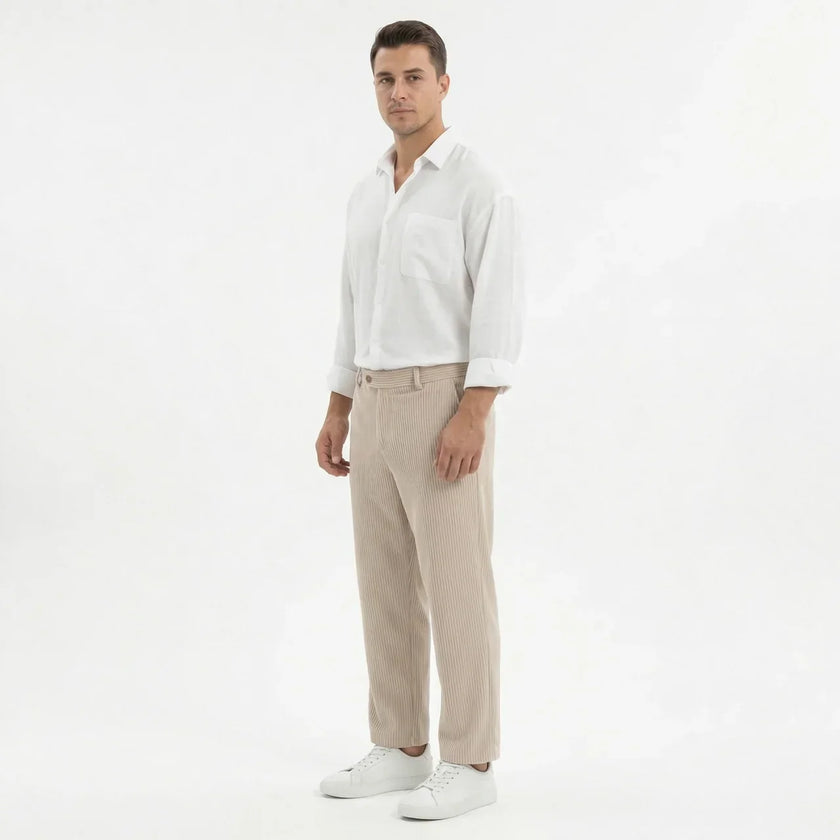 Men's wide-leg summer pants by FJØRNA, casual men's pants with a relaxed fit and lightweight fabric for warm weather.