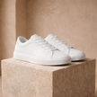 FJØRNA men's leather casual trainers with lace-up design, stylish everyday shoes for comfortable, versatile wear.