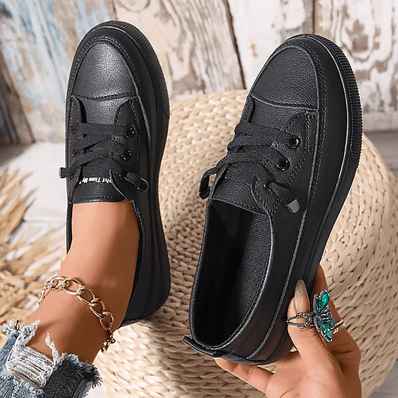 FJØRNA women's orthopedic sneakers in leather and mesh with supportive design and cushioned soles for comfortable walking.