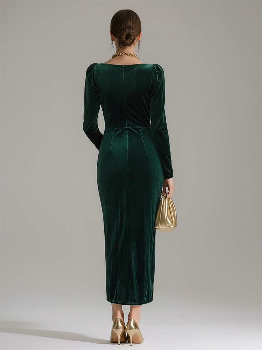 FJØRNA velvet midi dress for evening wear, featuring a fitted silhouette and elegant design, shown in a rich fabric and stylish cut.