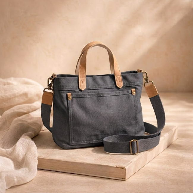 Large FJØRNA canvas messenger bag with adjustable shoulder strap, spacious everyday shoulder bag for women, made of durable fabric