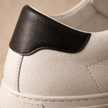 FJØRNA men's leather casual trainers with lace-up design, versatile everyday shoes for comfortable style
