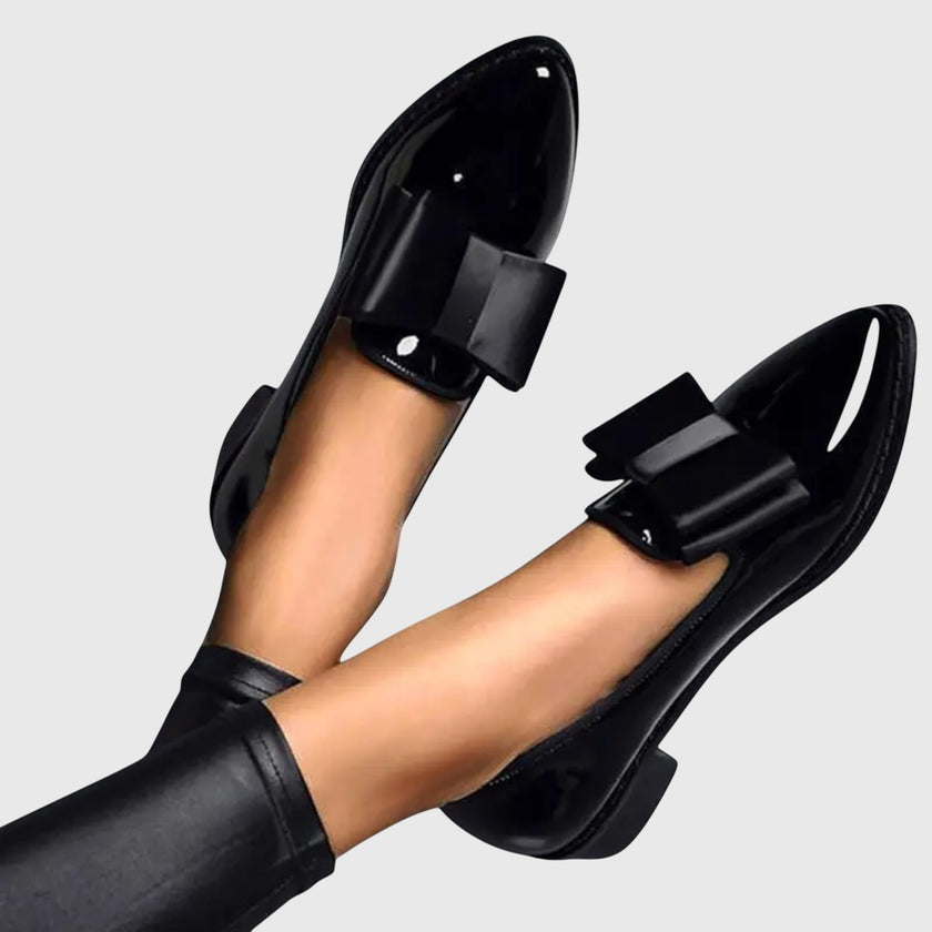 FJØRNA women's orthopedic loafers with heeled design and cushioned insoles, featuring a stylish and supportive shoe for comfortable wear.