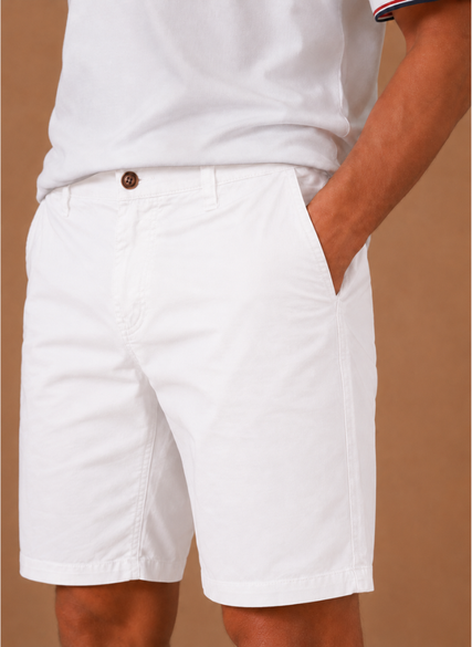 Men's FJØRNA chino shorts in smart casual cotton blend with tailored fit, shown in a relaxed fit style.