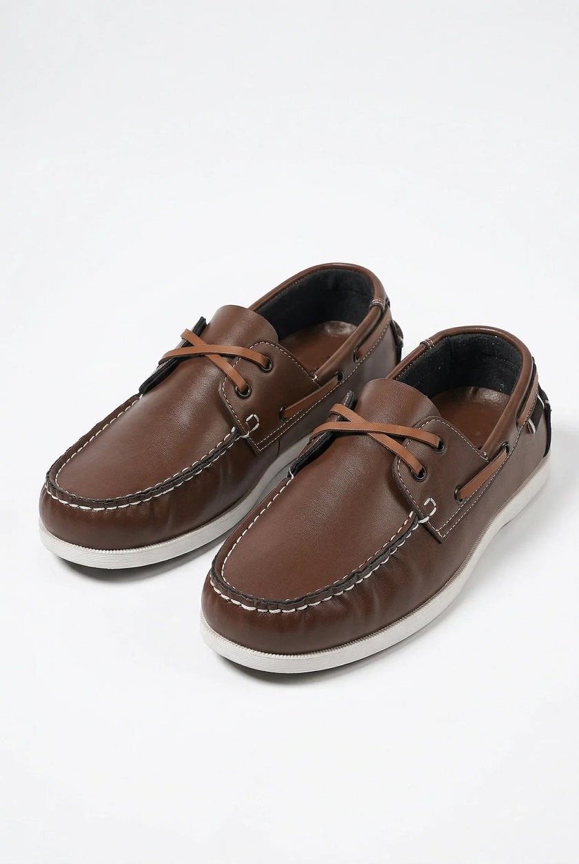 FJØRNA men's nautical boat shoes with PU upper, deck shoes for men, featuring a classic design and comfortable slip-on style.