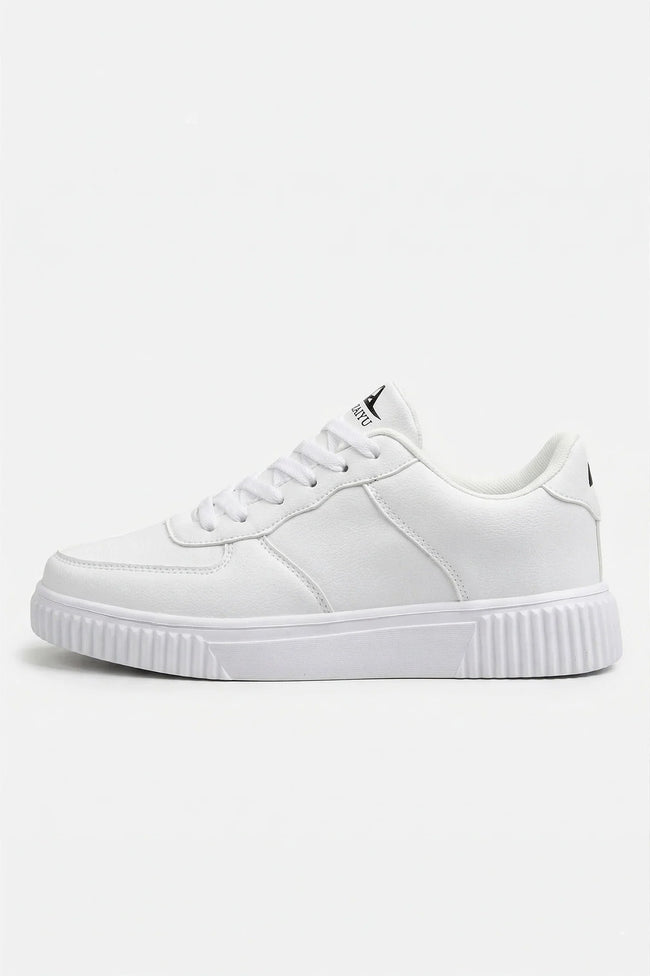 FJØRNA men's white breathable lace-up walking shoes with lightweight casual design and comfortable sneakers for daily wear.
