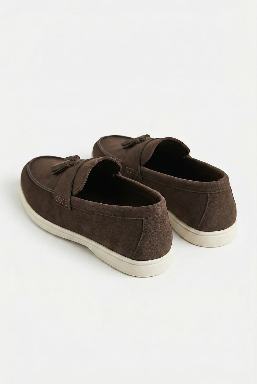 FJØRNA men's slip-on loafers in PU finish, smart casual shoes with sleek design and comfortable fit, shown in side view.