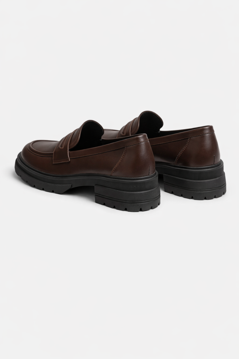 FJØRNA women's chunky platform loafers with block sole, casual slip-on shoes in black, perfect for spring fashion.