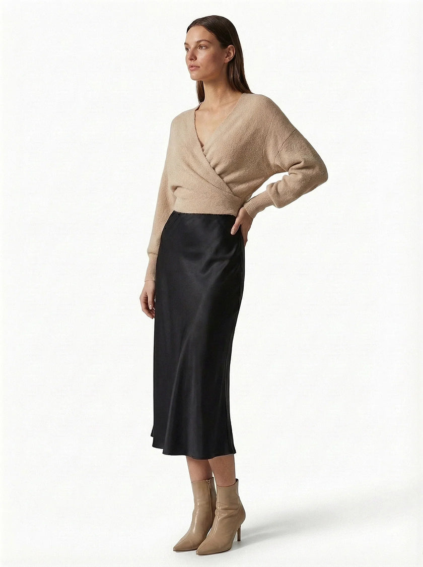 FJØRNA satin high-waist flowing midi skirt for women, elegant pencil skirt with a smooth, shiny fabric and a relaxed fit.