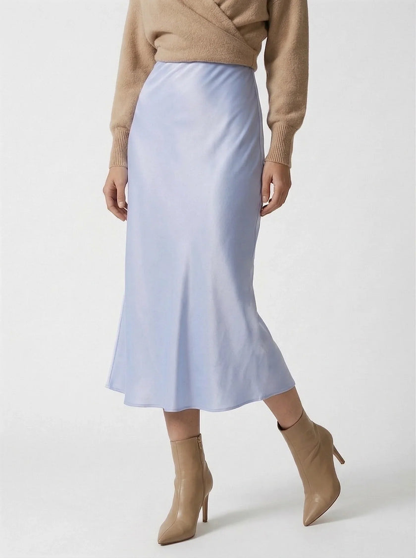 FJØRNA satin high-waist flowing midi skirt for women, elegant pencil skirt in smooth satin fabric, shown in a stylish flowing design.
