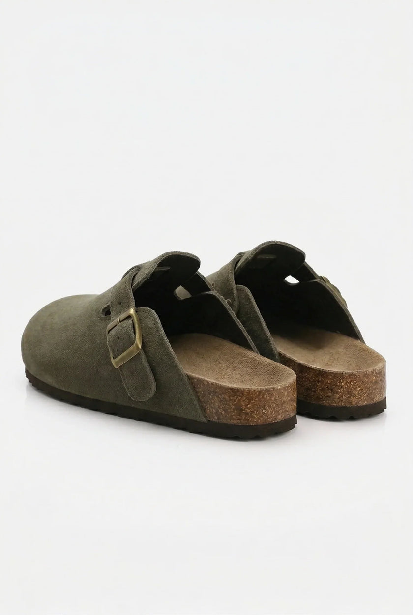FJØRNA women's suede-effect slip-on clogs, comfortable slip-on shoes with a refined suede finish, perfect for casual wear.