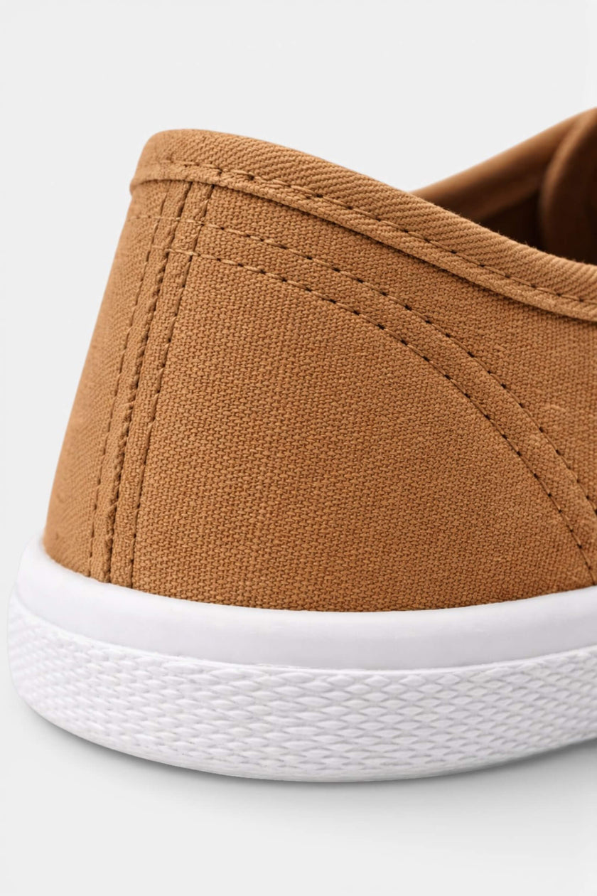 FJØRNA women's lightweight, breathable casual trainers with comfortable fit, ideal for everyday wear.