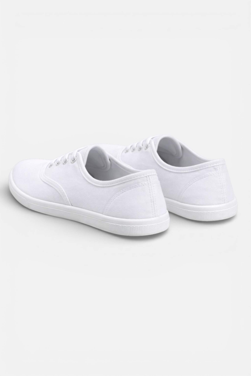 FJØRNA lightweight breathable women’s casual trainers with comfortable design, ideal for everyday wear.