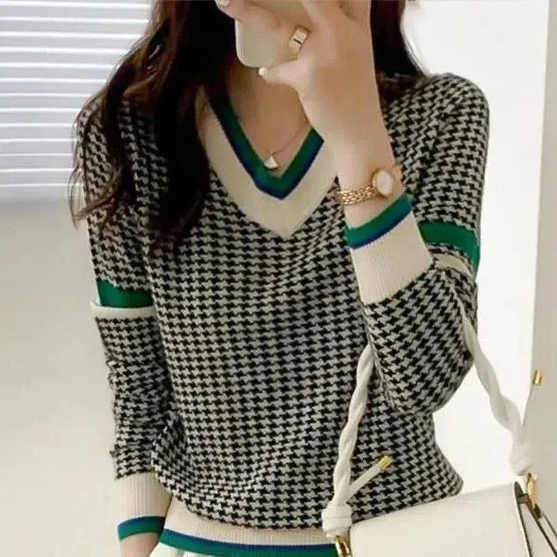 Knit Sweater Women Houndstooth V-Neck Contrast Trim Elegant