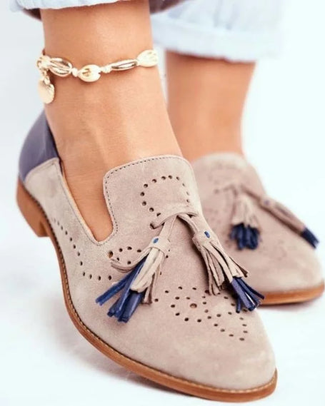 FJØRNA women's orthopedic loafers with tassels, pointed toe, arch support, handmade, breathable, and stylish flat shoes for women.