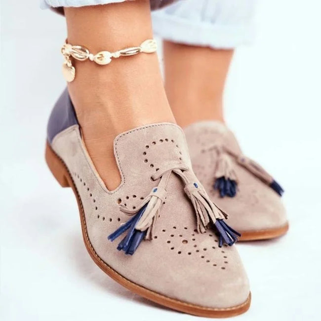 FJØRNA women's orthopedic loafers with tassels, pointed toe, arch support, handmade, breathable, and stylish flat shoes for women.