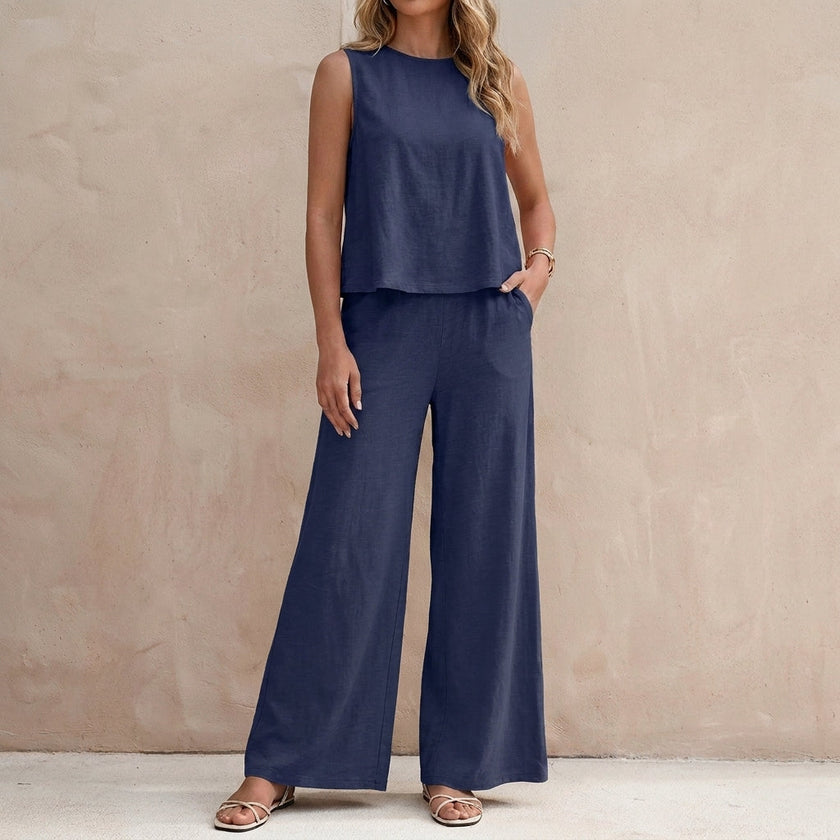Navy blue women's summer two-piece co-ord set with pockets, featuring a relaxed fit, from FJØRNA's matching premium collection.