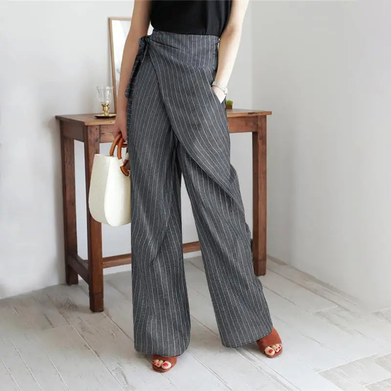 Women's high-waist cotton wide-leg trousers by FJØRNA, loose pull-on pants with relaxed fit and comfortable style.