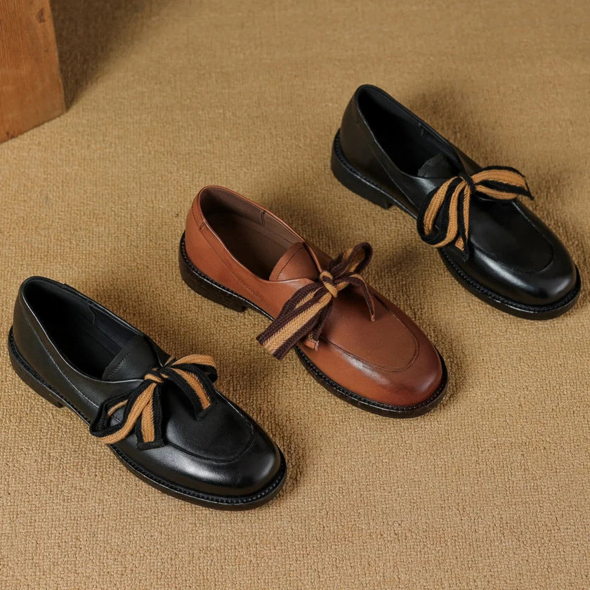 FJØRNA women's dual-tone leather loafers with cushioned insole, showcasing handcrafted stylish slip-on shoes for women