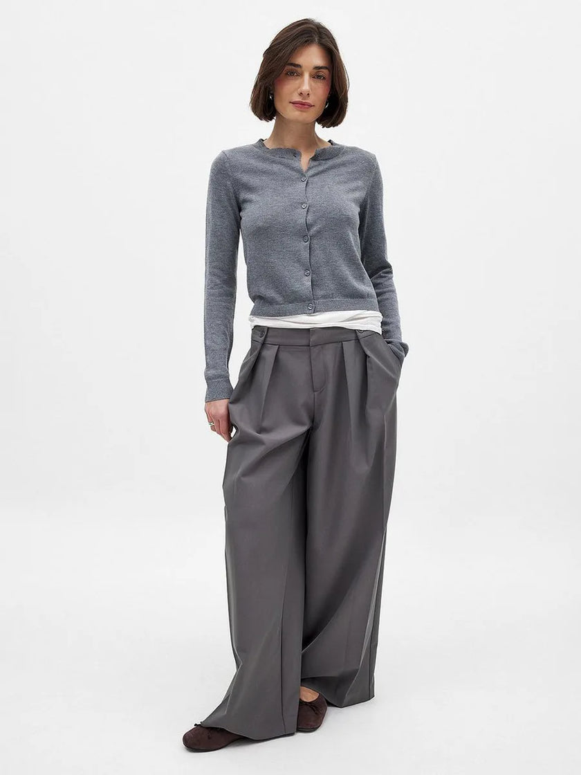 FJØRNA women's longline button-front knit cardigan, stylish and cozy tops for women, featuring a comfortable, relaxed fit.
