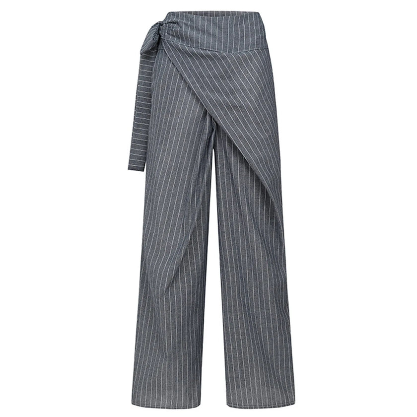 Women's high-waist cotton wide-leg trousers by FJØRNA, loose pull-on pants with relaxed fit and comfortable style.