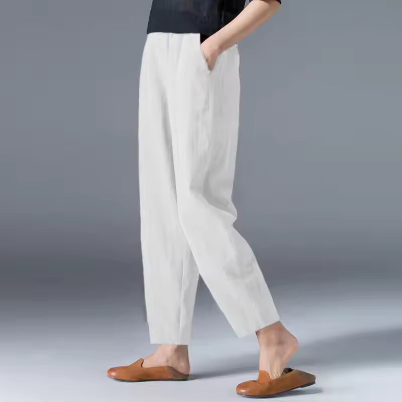 FJØRNA women's lightweight summer tapered trousers with elastic waistband, casual and breathable for warm weather.
