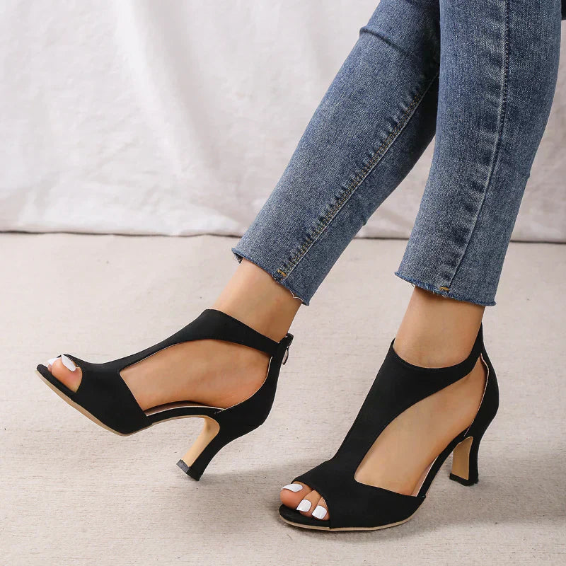 FJØRNA women's orthopedic heeled sandals with non-slip soles, featuring supportive straps and cushioned footbed for comfort.