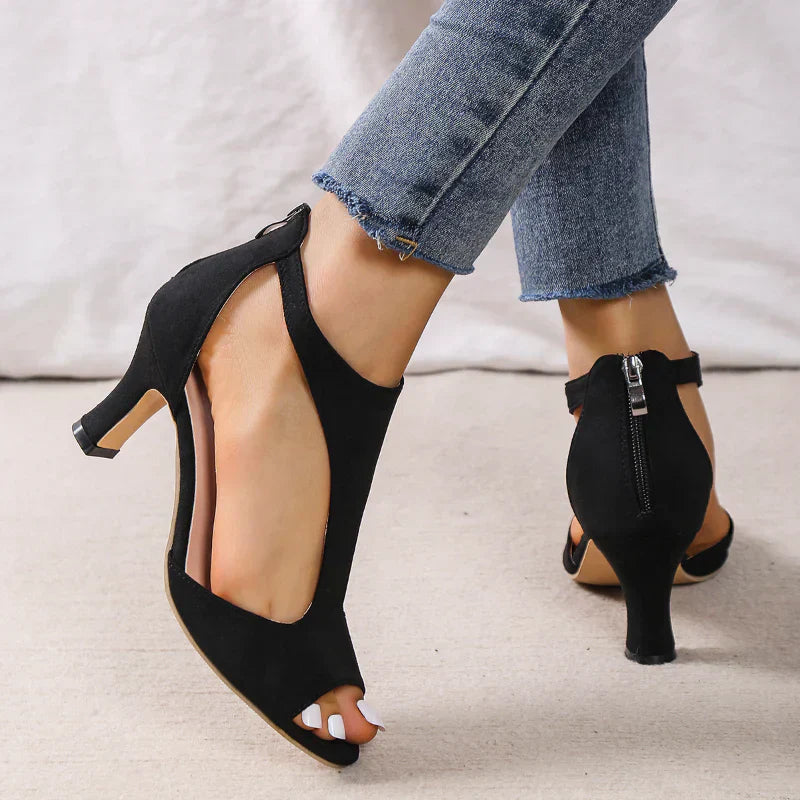 FJØRNA women's orthopedic heeled sandals with non-slip soles, stylish and comfortable footwear for supportive everyday wear.