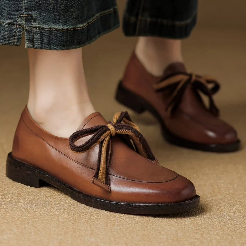 FJØRNA women's dual-tone leather loafers with handcrafted design and cushioned insoles, stylish and comfortable shoes for women.
