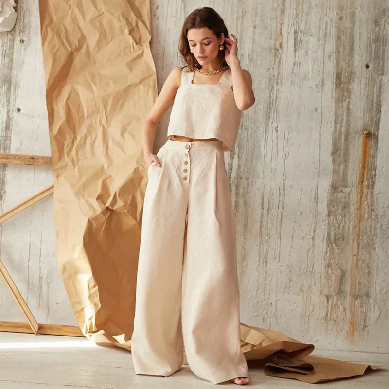 FJØRNA women's knit wide-leg trousers with elastic waist, showcasing a comfortable and stylish fit in a soft fabric.