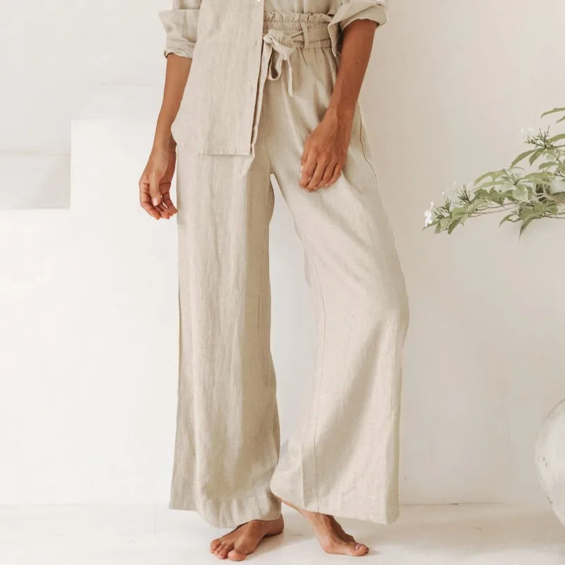 FJØRNA linen wide-leg pull-on trousers for women, loose, comfortable pants with a relaxed fit and wide-leg silhouette.