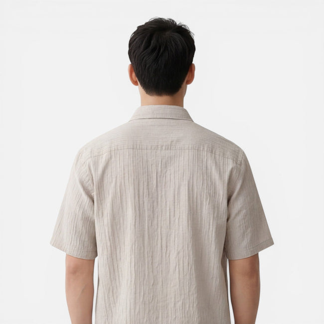 Men's lightweight Tencel short sleeve shirt by FJØRNA, designed for summer comfort and a relaxed fit.