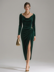 FJØRNA velvet midi evening dress with a fitted silhouette, featuring a smooth texture and elegant design, suitable for formal occasions.
