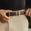 FJØRNA vegan leather ratchet belt for men and women, adjustable unisex belt suitable for business attire.
