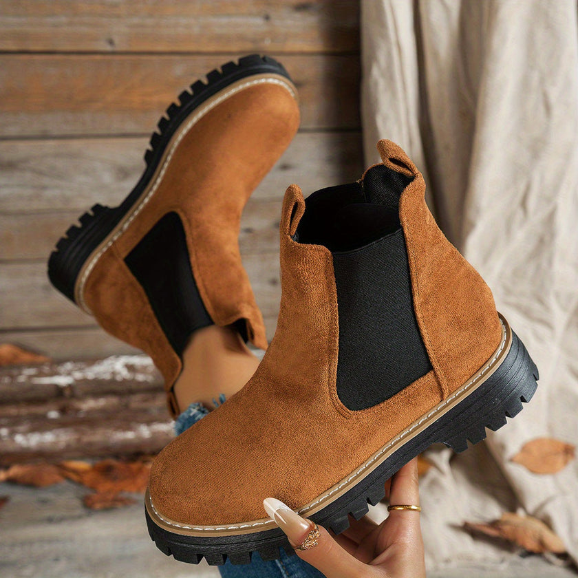 Malin | Women's Suede Round-Toe Platform Chunky Chelsea Boots