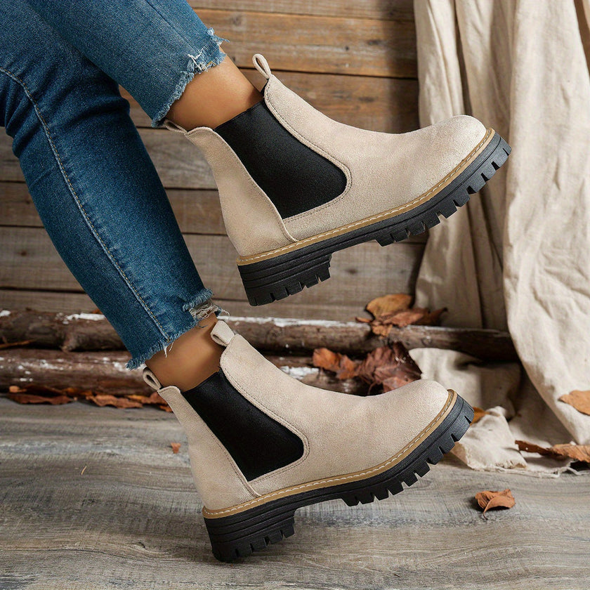Malin | Women's Suede Round-Toe Platform Chunky Chelsea Boots