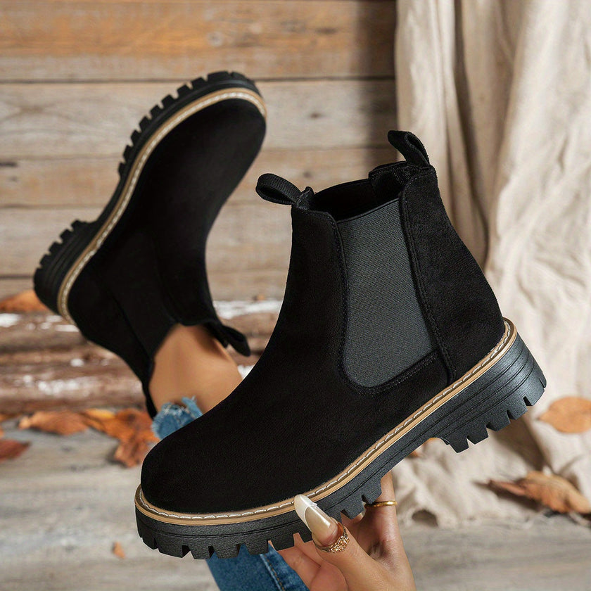 Malin | Women's Suede Round-Toe Platform Chunky Chelsea Boots