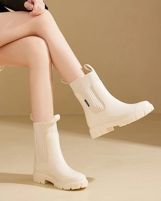 Freya | Women's Waterproof Non Slip Chelsea Lug Sole Boots with Comfortable