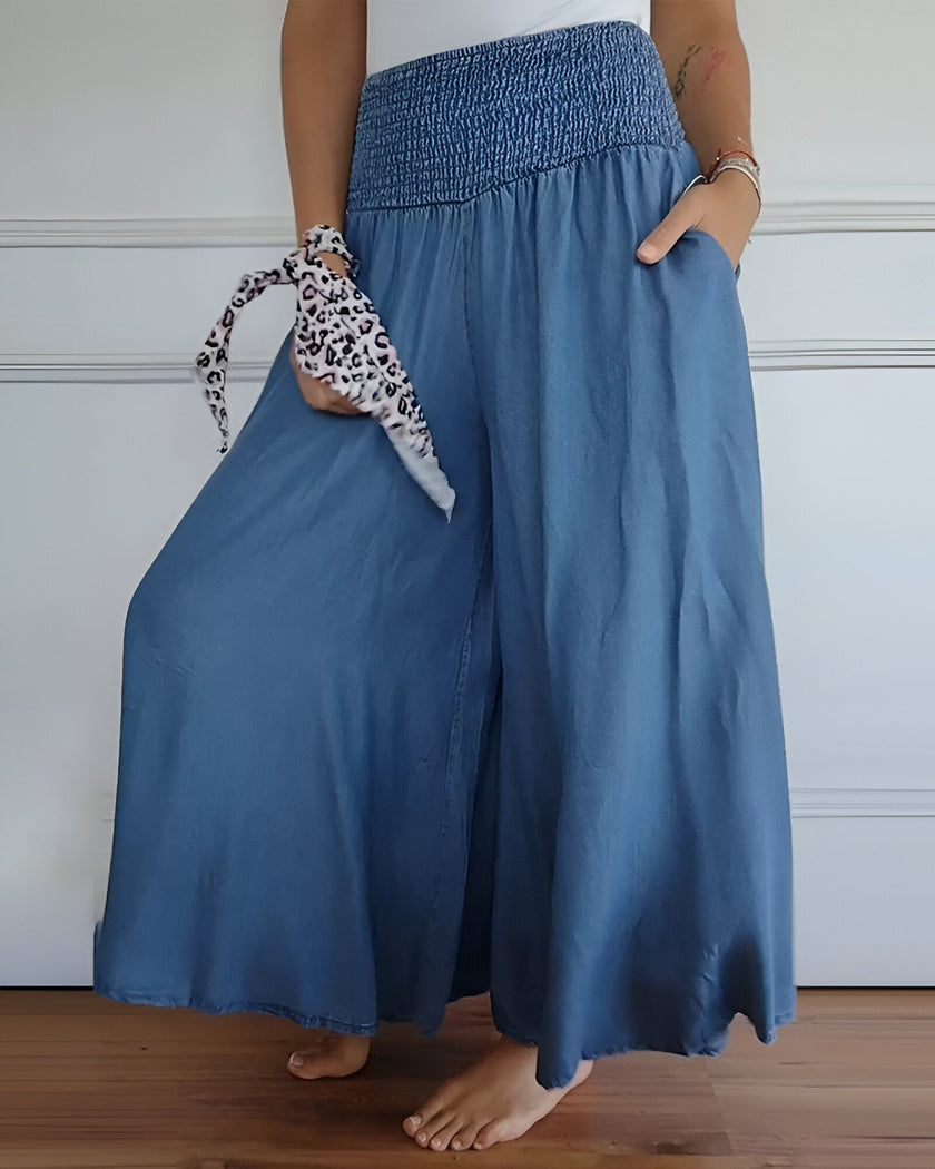 FJØRNA women's lightweight summer dress with elastic waist, breathable fabric, perfect for warm weather and casual outings.