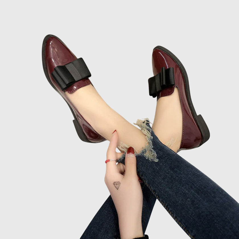 FJØRNA women's orthopedic loafers with cushioned insoles and low heel, designed for comfort and support in stylish footwear.
