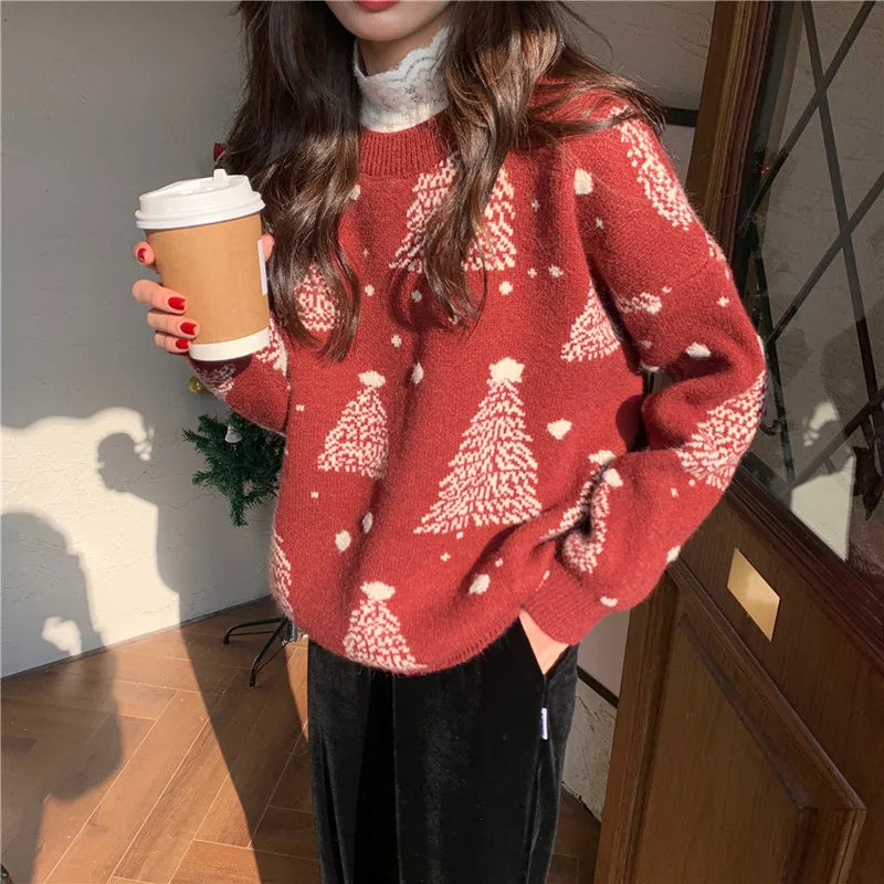FJØRNA Sophie women's Christmas jumper, cozy white knit sweater with festive holiday design, perfect for winter holidays.