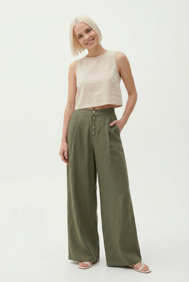 FJØRNA knit wide-leg trousers for women, loose pull-on pants, shown in a relaxed fit with a comfortable, stylish silhouette.