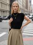 Knit Sweater Vest Women Relaxed Fit Round Neck Sleeveless