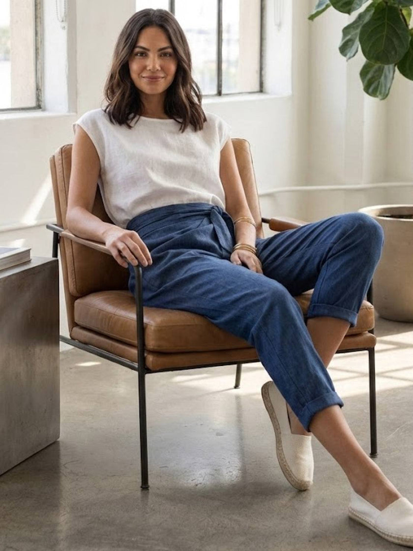 FJØRNA lightweight women's wide-leg tapered summer trousers with high-waist and wrapped design, comfortable and stylish.
