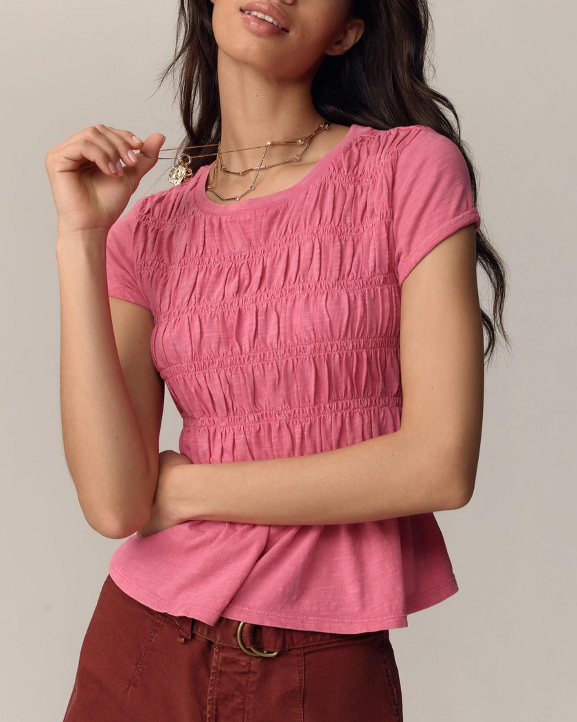 FJØRNA linen ruched ruffle top for women, casual linen top with gathered ruffles and short sleeves, in soft, lightweight fabric