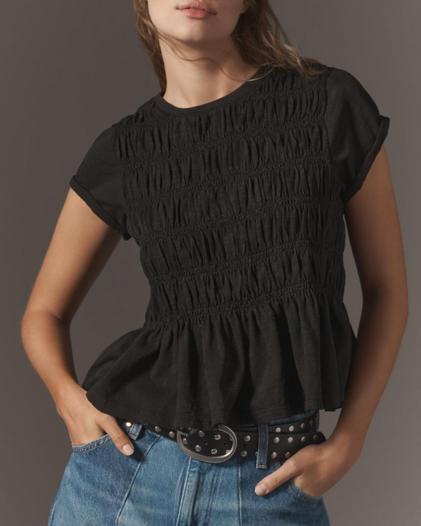 FJØRNA linen ruched ruffle top for women, casual sleeveless linen blouse with gathered details and ruffle accents.