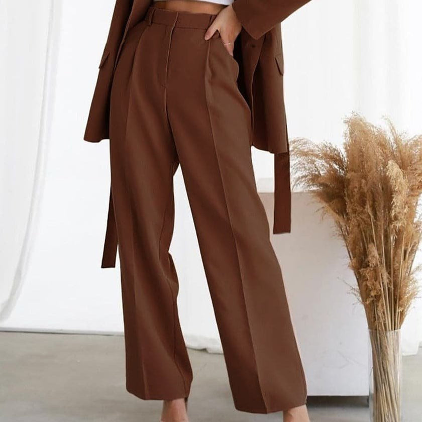 FJØRNA women's lightweight summer trousers with high waist and wide-leg pleated design, perfect for casual and stylish summer wear.