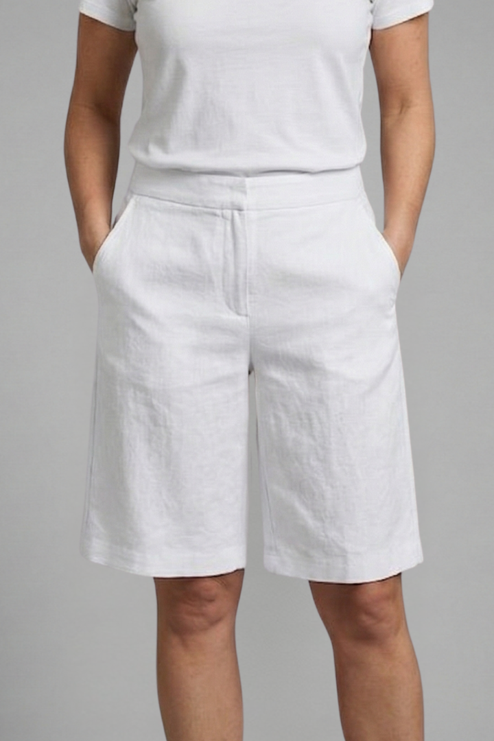 FJØRNA lightweight high waist summer shorts for women, knee-length with drawstring, casual and comfortable for warm weather.