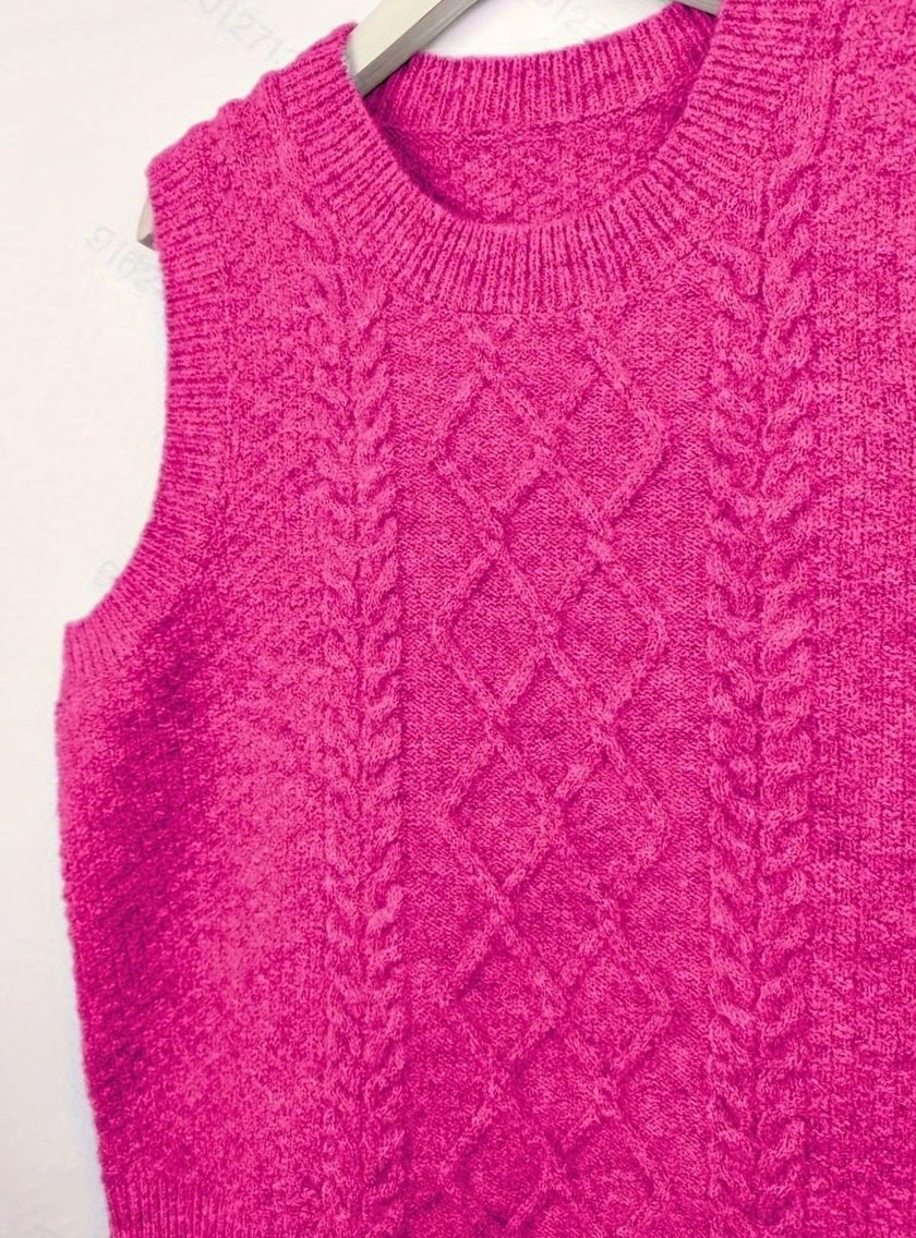 Isabella | Women's Cable-Knit Round-Neck Sleeveless Sweater Vest with Striped for Layering
